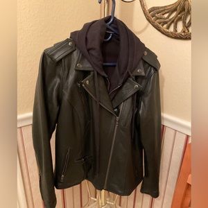 Xelement ladies "Madame" black hooded vented leather jacket